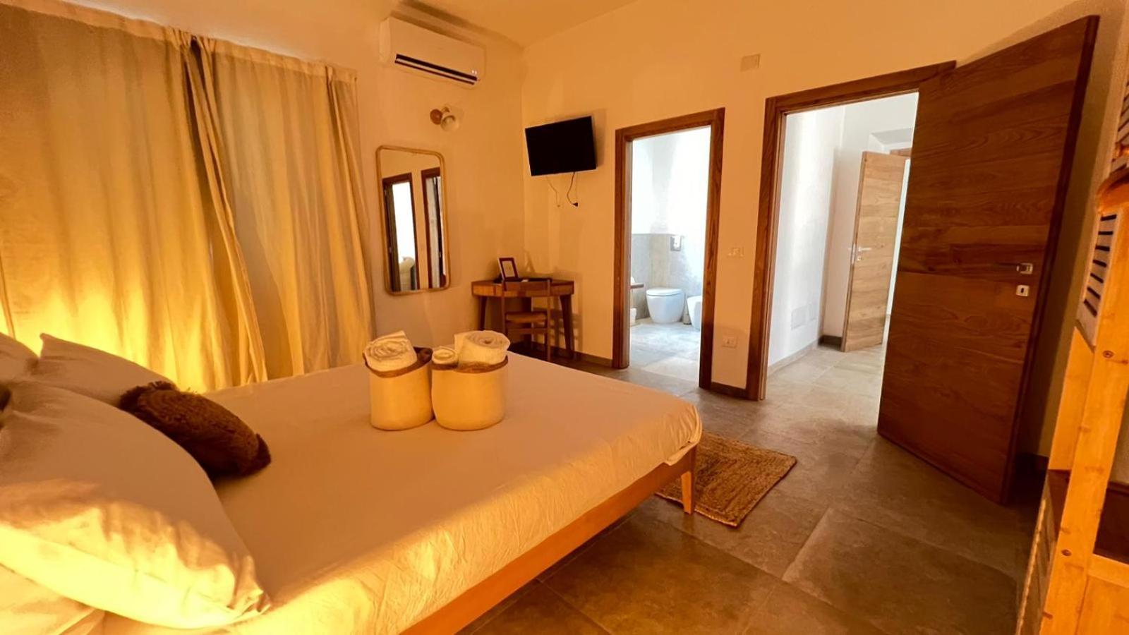 Bed and Breakfast Il Mandorlo Санта-Тереза-Галлура Экстерьер фото